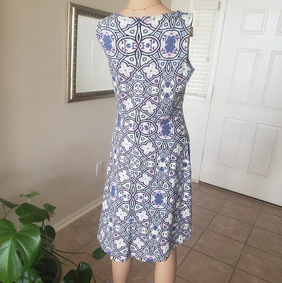 Talbots Sp kaleidoscope pattern soft smooth sleeveless midi fit & flare pockets - Picture 3 of 7